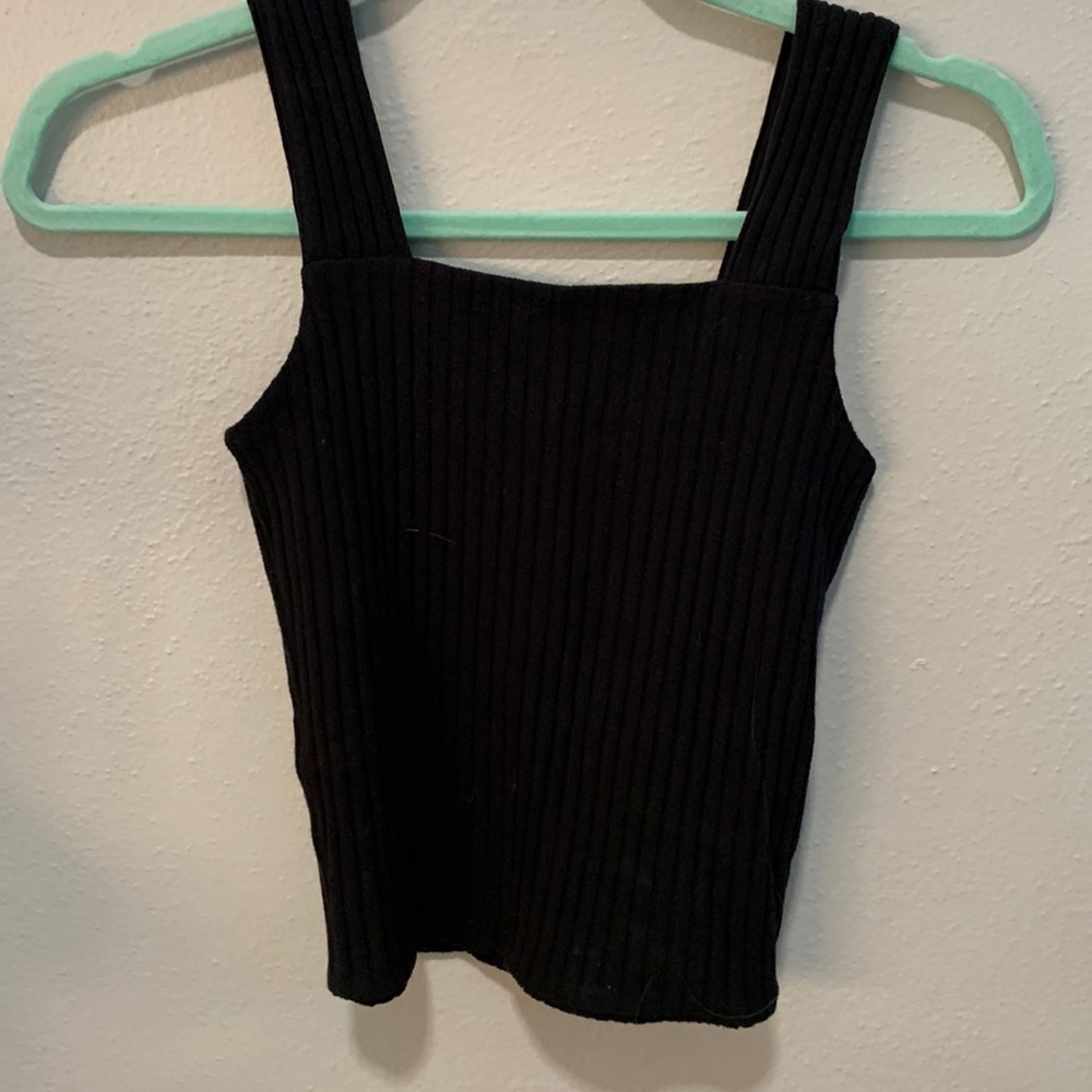 plain black cropped